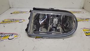Nieuwe Mistlamp rechts-voor Renault Espace Prijs € 52,41 Inclusief btw aangeboden door Binckhorst BV