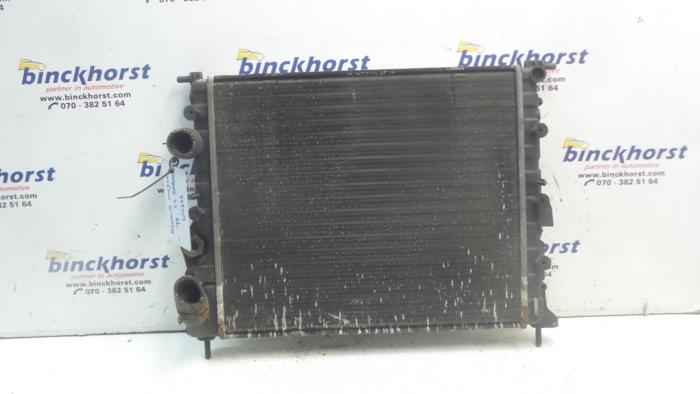 Gebruikte Radiateur Renault Megane (BA) 1.4 16V Prijs € 36,75 Margeregeling aangeboden door Binckhorst BV