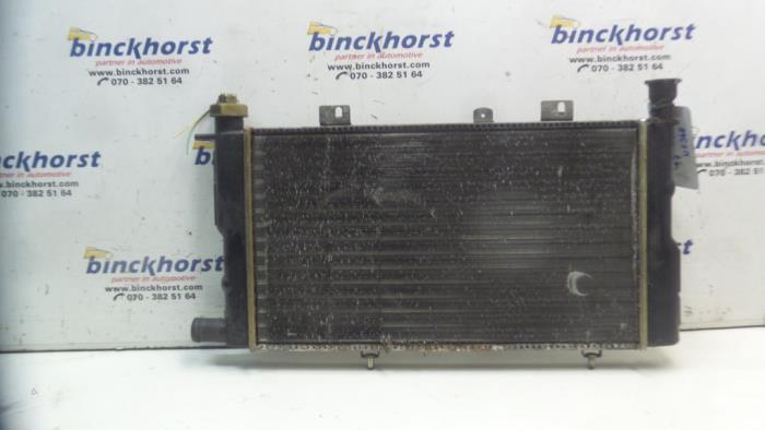 Gebruikte Radiateur Peugeot 205 II (20A/C) 1.4 Prijs € 31,50 Margeregeling aangeboden door Binckhorst BV