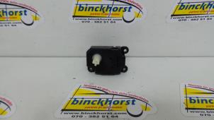 Gebruikte Kachelklep Motor Mitsubishi Outlander (GF/GG) 2.2 DI-D 16V Clear Tec 4x2 Prijs € 41,48 Margeregeling aangeboden door Binckhorst BV