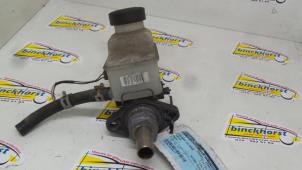 Gebruikte Hoofdremcilinder Toyota Yaris (P1) 1.0 16V VVT-i Prijs € 26,25 Margeregeling aangeboden door Binckhorst BV