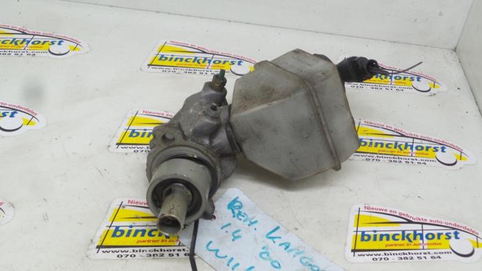 Gebruikte Hoofdremcilinder Renault Kangoo (KC) 1.4 Prijs € 19,95 Margeregeling aangeboden door Binckhorst BV