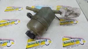 Gebruikte Servo Oliereservoir Mazda 323 Fastbreak (BJ14) 1.5 LX,GLX 16V Prijs € 15,75 Margeregeling aangeboden door Binckhorst BV