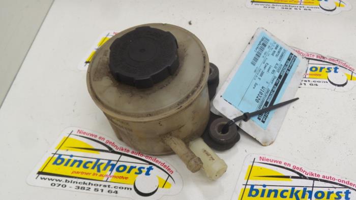 Gebruikte Servo Oliereservoir Daihatsu Gran Move 1.6 16V Prijs € 15,75 Margeregeling aangeboden door Binckhorst BV
