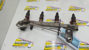 Gebruikte Injector brug Opel Vectra B (38) 1.8 16V Ecotec Prijs € 52,50 Margeregeling aangeboden door Binckhorst BV