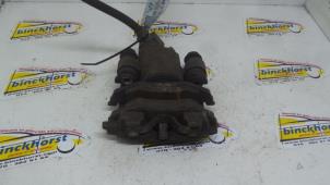 Gebruikte Remklauw (Tang) links-achter Chrysler PT Cruiser 2.0 16V Prijs € 52,50 Margeregeling aangeboden door Binckhorst BV