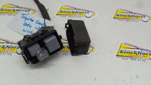 Gebruikte Relais Houder Toyota Corolla (E15) 1.6 Dual VVT-i 16V Prijs € 26,25 Margeregeling aangeboden door Binckhorst BV