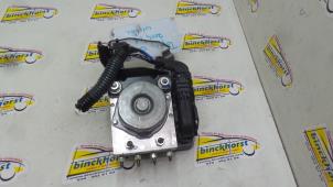 Gebruikte ABS Pomp Toyota Corolla (E15) 1.6 Dual VVT-i 16V Prijs € 157,50 Margeregeling aangeboden door Binckhorst BV