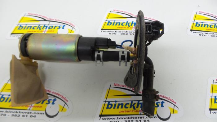 Gebruikte Tank element Pomp Suzuki Baleno (GC/GD) 1.3 GL 16V Prijs € 36,75 Margeregeling aangeboden door Binckhorst BV