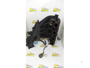 Gebruikte Inlaatspruitstuk Chrysler PT Cruiser 2.0 16V Prijs € 63,00 Margeregeling aangeboden door Binckhorst BV