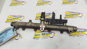 Gebruikte Injector brug Citroen C8 (EA/EB) 2.2 HDi 16V Prijs € 105,00 Margeregeling aangeboden door Binckhorst BV