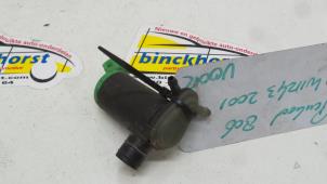 Gebruikte Ruitensproeierpomp voor Peugeot 806 2.0 SRdt,STdt HDi Prijs € 15,75 Margeregeling aangeboden door Binckhorst BV