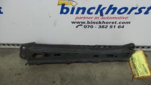 Gebruikte Drager vooras Toyota Corolla (E15) 1.6 Dual VVT-i 16V Prijs € 78,75 Margeregeling aangeboden door Binckhorst BV