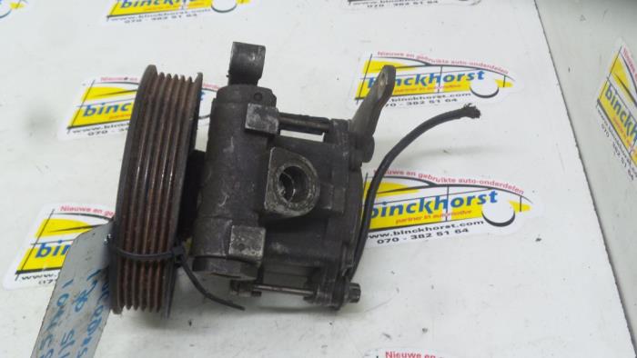 Gebruikte Pomp Servo Mercedes SLK (R170) 2.0 200 16V Prijs € 63,00 Margeregeling aangeboden door Binckhorst BV