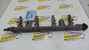 Gebruikte Injector brug Hyundai Tucson (JM) 2.0 16V CVVT 4x2 Prijs € 62,48 Margeregeling aangeboden door Binckhorst BV