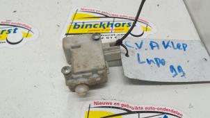 Gebruikte Centrale deurvergrendelingsmotor Volkswagen Lupo Prijs € 31,50 Margeregeling aangeboden door Binckhorst BV