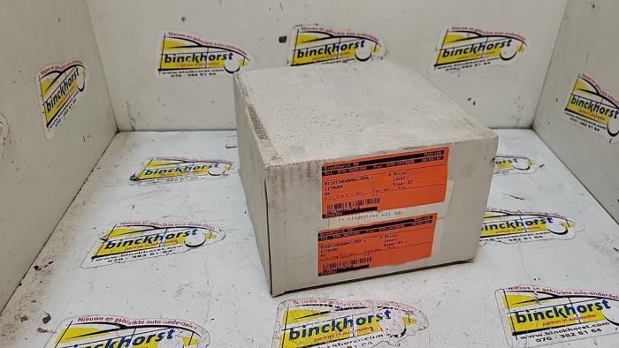 Nieuwe Pinker links Citroen AX Prijs € 9,53 Inclusief btw aangeboden door Binckhorst BV