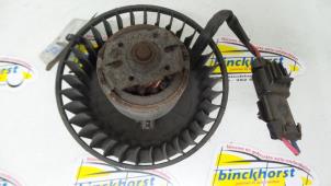 Gebruikte Kachel Ventilatiemotor Renault Espace (JE) 2.0i 16V Prijs € 36,75 Margeregeling aangeboden door Binckhorst BV