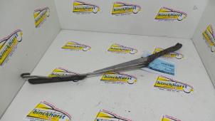 Gebruikte Ruitenwisserarm voor Honda Aerodeck Prijs € 10,50 Margeregeling aangeboden door Binckhorst BV