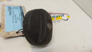 Gebruikte Tankdop Citroen C3 Pluriel (HB) 1.4 Prijs € 10,50 Margeregeling aangeboden door Binckhorst BV