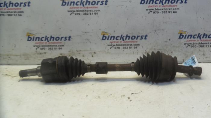 Gebruikte Aandrijfas links-voor Dodge Mini Ram Van 2.5 TD Prijs € 73,50 Margeregeling aangeboden door Binckhorst BV