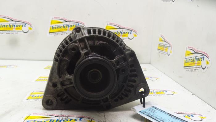 Gebruikte Dynamo Mercedes C (W202) 2.0 C-200D Prijs € 52,50 Margeregeling aangeboden door Binckhorst BV