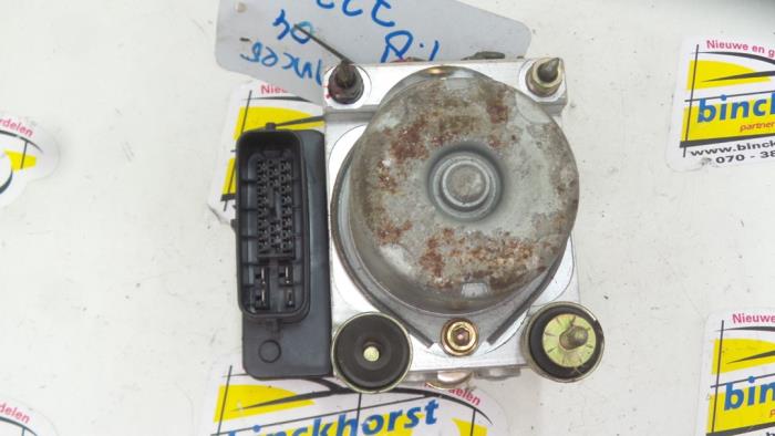 Gebruikte ABS Pomp Mitsubishi Lancer Wagon (CS/CT) 1.6 16V Prijs € 105,00 Margeregeling aangeboden door Binckhorst BV