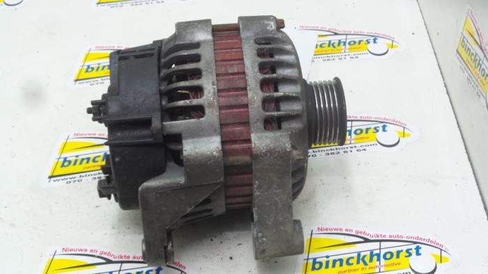 Dynamo van een Opel Zafira (F75) 2.0 DTI 16V 2000