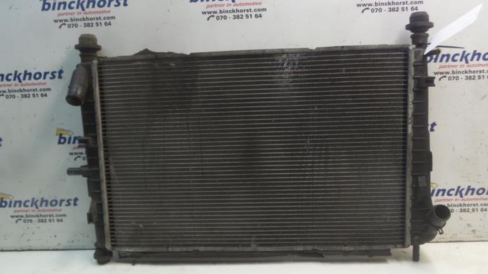 Gebruikte Radiateur Ford Mondeo III Wagon 2.0 TDCi/TDDi 115 16V Prijs € 31,50 Margeregeling aangeboden door Binckhorst BV