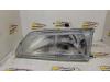 Koplamp links van een Peugeot 106 1995