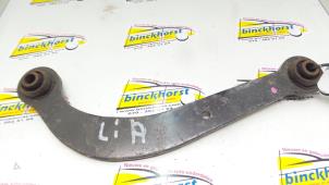 Gebruikte Draagarm boven links-achter Toyota Avensis (T25/B1B) 1.8 16V VVT-i Prijs € 36,75 Margeregeling aangeboden door Binckhorst BV