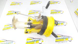Gebruikte Tank element Pomp BMW 3 serie Compact (E36/5) 316i Prijs € 42,00 Margeregeling aangeboden door Binckhorst BV