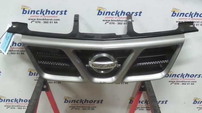Grille Nissan X-Trail