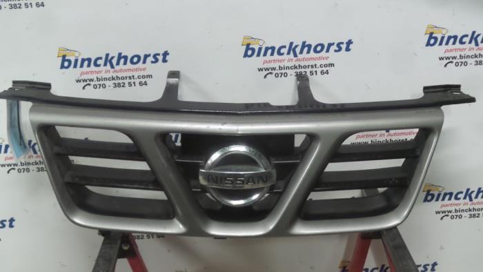 Grille Nissan X-Trail