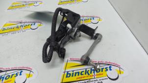 Gebruikte Esp Duo Sensor Mitsubishi Outlander (GF/GG) 2.0 16V PHEV 4x4 Prijs € 42,00 Margeregeling aangeboden door Binckhorst BV