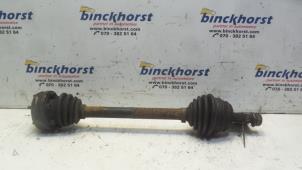 Gebruikte Aandrijfas links-voor Volkswagen Golf III (1H1) 1.9 D,Eco D Prijs € 31,50 Margeregeling aangeboden door Binckhorst BV