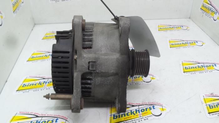 Gebruikte Dynamo Volkswagen Passat Variant (35I) 1.6i Prijs € 42,00 Margeregeling aangeboden door Binckhorst BV