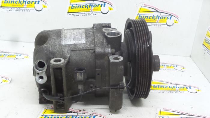 Pomp Airco van een Nissan Primera Traveller (WP11) 2.0 SRi 16V 1999