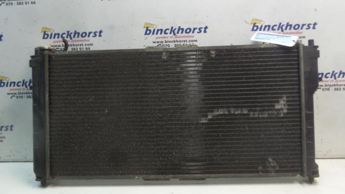 Gebruikte Radiateur Mazda 626 (GE12/72/82) 2.0i LX,GLX 16V Prijs € 31,50 Margeregeling aangeboden door Binckhorst BV