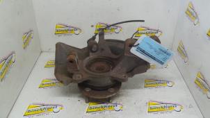 Gebruikte Fusee links-voor Hyundai Trajet Prijs € 52,50 Margeregeling aangeboden door Binckhorst BV