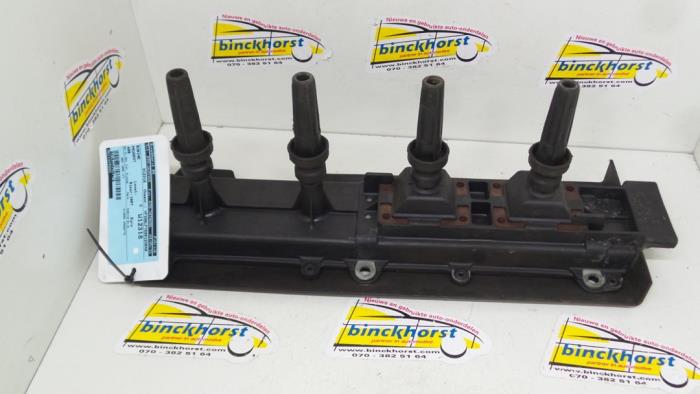 Gebruikte Bobine Peugeot 406 (8B) 1.8 S,SL,ST,STX 16V Prijs € 52,50 Margeregeling aangeboden door Binckhorst BV