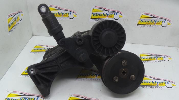 Gebruikte Servopomp Saab 9-3 I (YS3D) 2.2 TiD Kat. Prijs € 105,00 Margeregeling aangeboden door Binckhorst BV