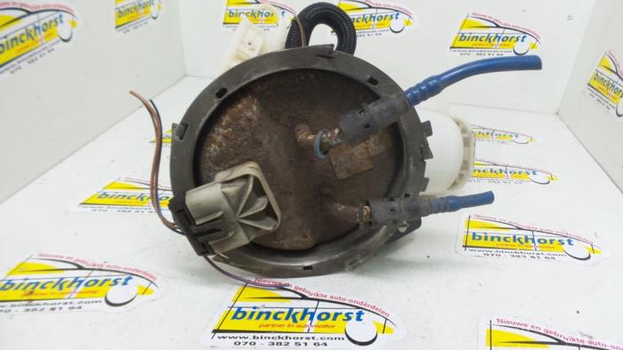 Brandstofpomp Elektrisch van een Opel Combo (Corsa B) 1.4 i 1996