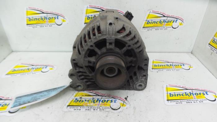 Gebruikte Dynamo Volkswagen Passat Variant (35I) 2.0i CL,GL,GT Prijs € 52,50 Margeregeling aangeboden door Binckhorst BV