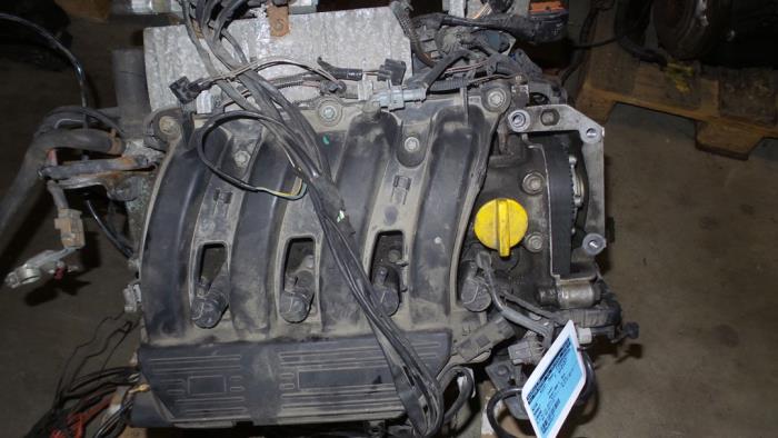 Gebruikte Motor Renault Laguna II (BG) 1.8 16V Prijs € 288,75 Margeregeling aangeboden door Binckhorst BV