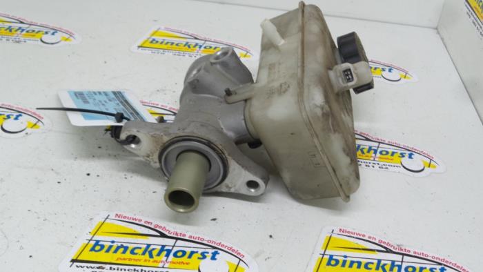 Gebruikte Hoofdremcilinder Renault Laguna II (BG) 1.8 16V Prijs € 42,00 Margeregeling aangeboden door Binckhorst BV