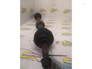 Gebruikte Homokineetas rechts-voor Renault Laguna I Grandtour (K56) 1.6 16V Prijs € 52,50 Margeregeling aangeboden door Binckhorst BV