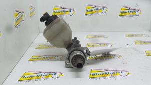 Gebruikte Hoofdremcilinder Renault Megane Coupé (DA) 1.6 16V Sport Prijs € 26,25 Margeregeling aangeboden door Binckhorst BV