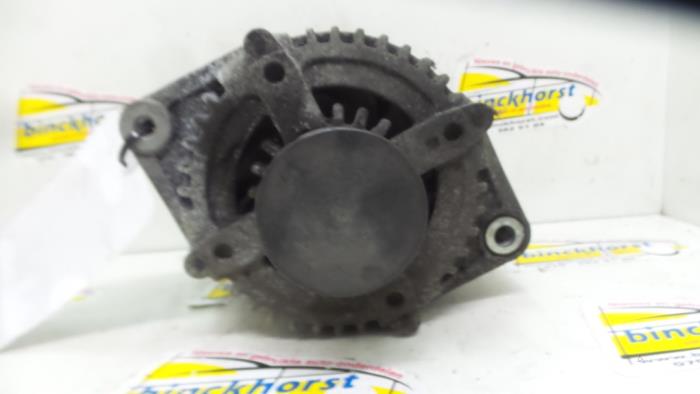 Gebruikte Alternator Renault Espace (JK) 3.0 dCi V6 24V Grand Espace Prijs € 73,50 Margeregeling aangeboden door Binckhorst BV