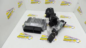 Gebruikte Kontaktslot + computer Chevrolet Orlando (YYM/YYW) 2.0 D 16V Prijs € 156,45 Margeregeling aangeboden door Binckhorst BV